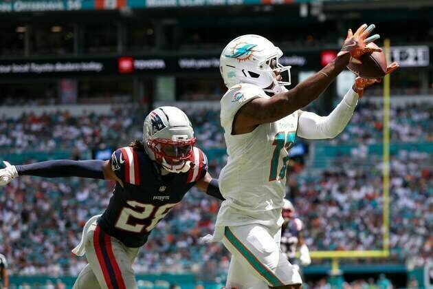 Antonio Gibson TD helps Patriots top Dolphins