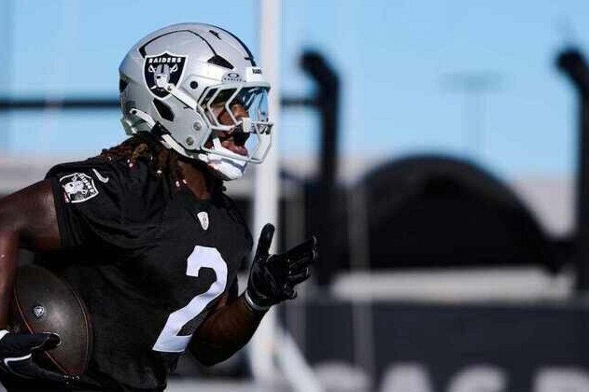 Raiders listos para reto en Denver durante semana corta
