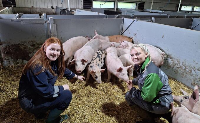 Left to right: Rebecca Kelly and Esme Marsh.