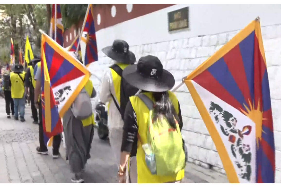 Tibetan Youth Congress holds 'Black Hat March' from Dharamshala to Delhi