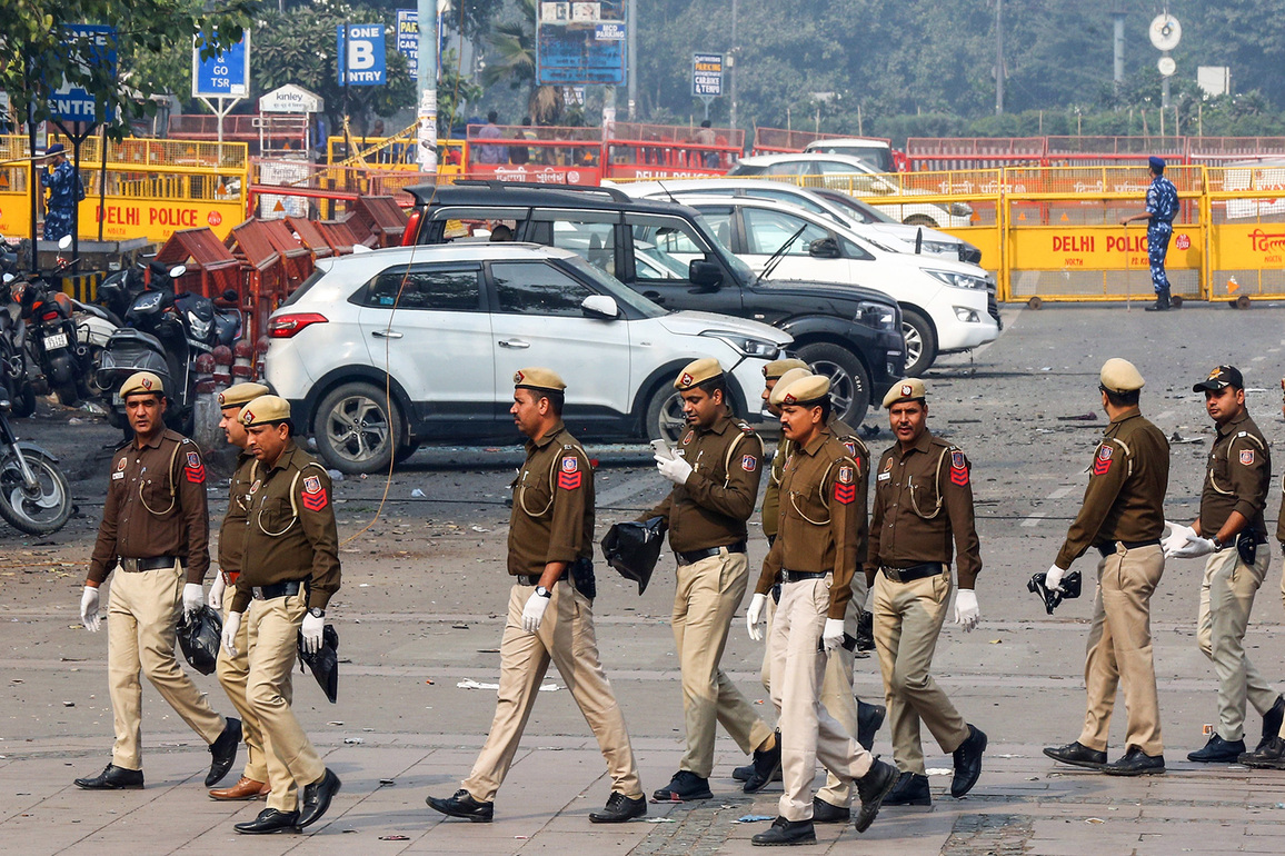 Delhi Police bust illegal unit making fake Castrol products in Alipur