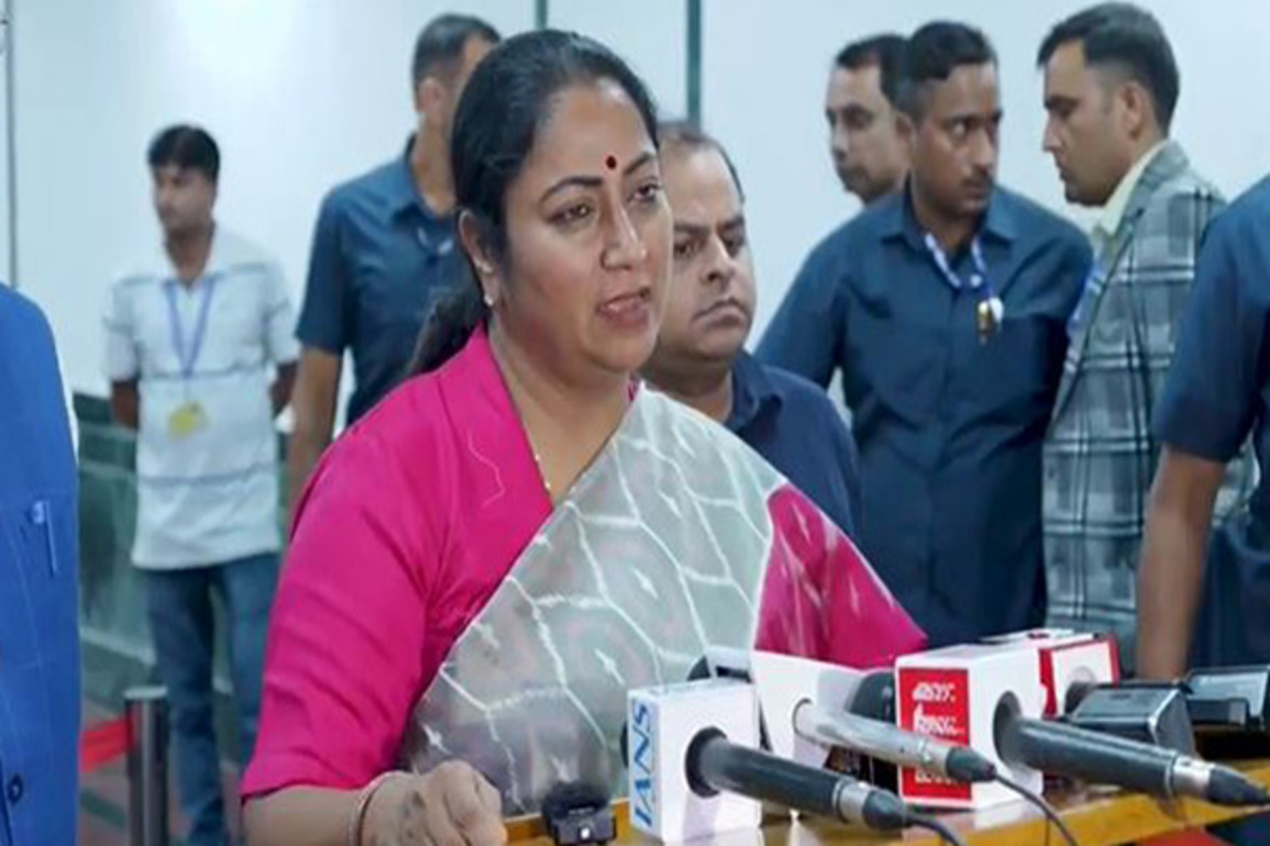 "Having lost public trust, Congress has completely torn apart norms of political decorum": Delhi CM Rekha Gupta on AI-generated video