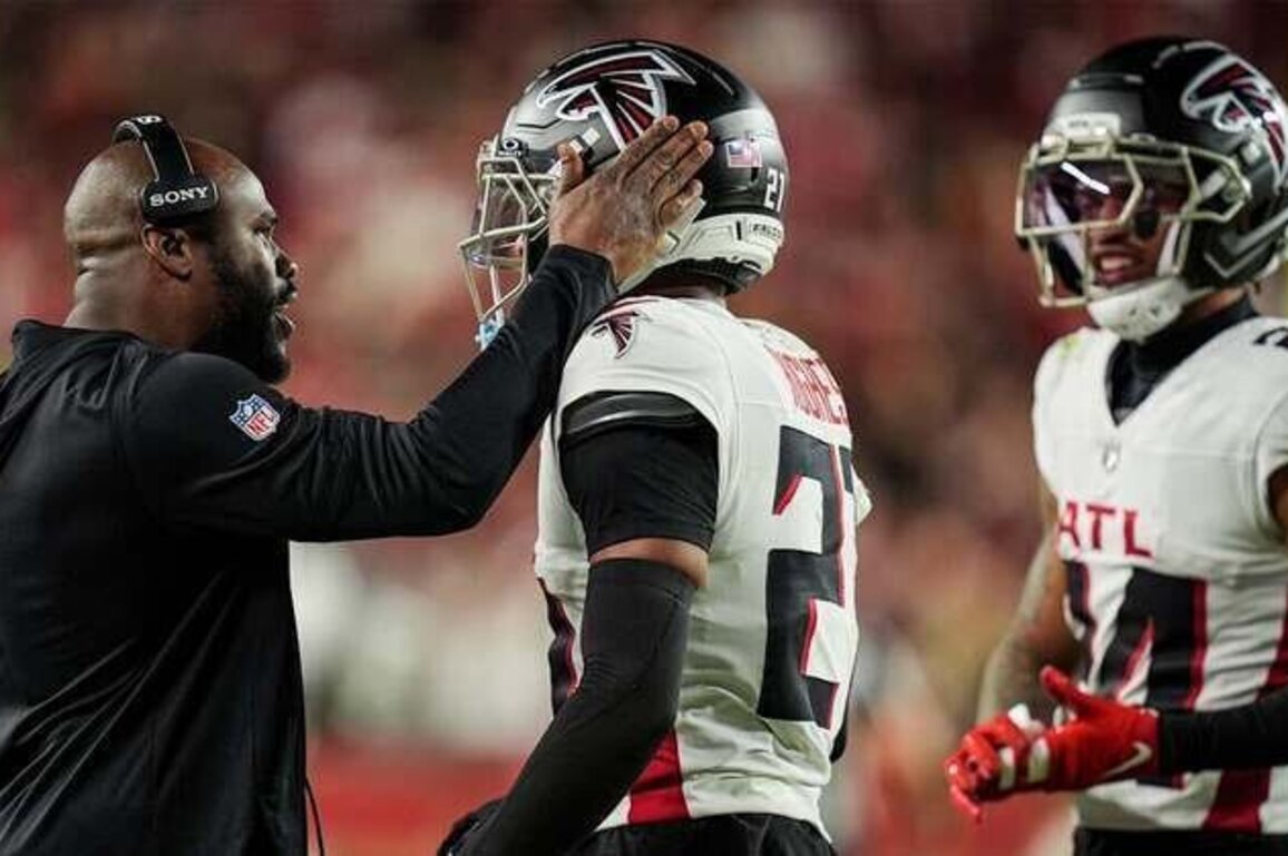 Nerdy Birds: Falcons' pass defense taking off
