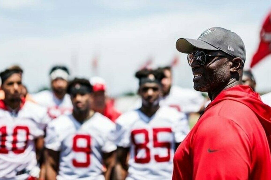 Bucs Offseason Program Begins April 21, Ends with June Minicamp