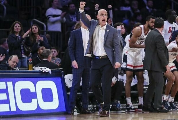 UConn looks to end struggles on lowly Seton Hall's floor