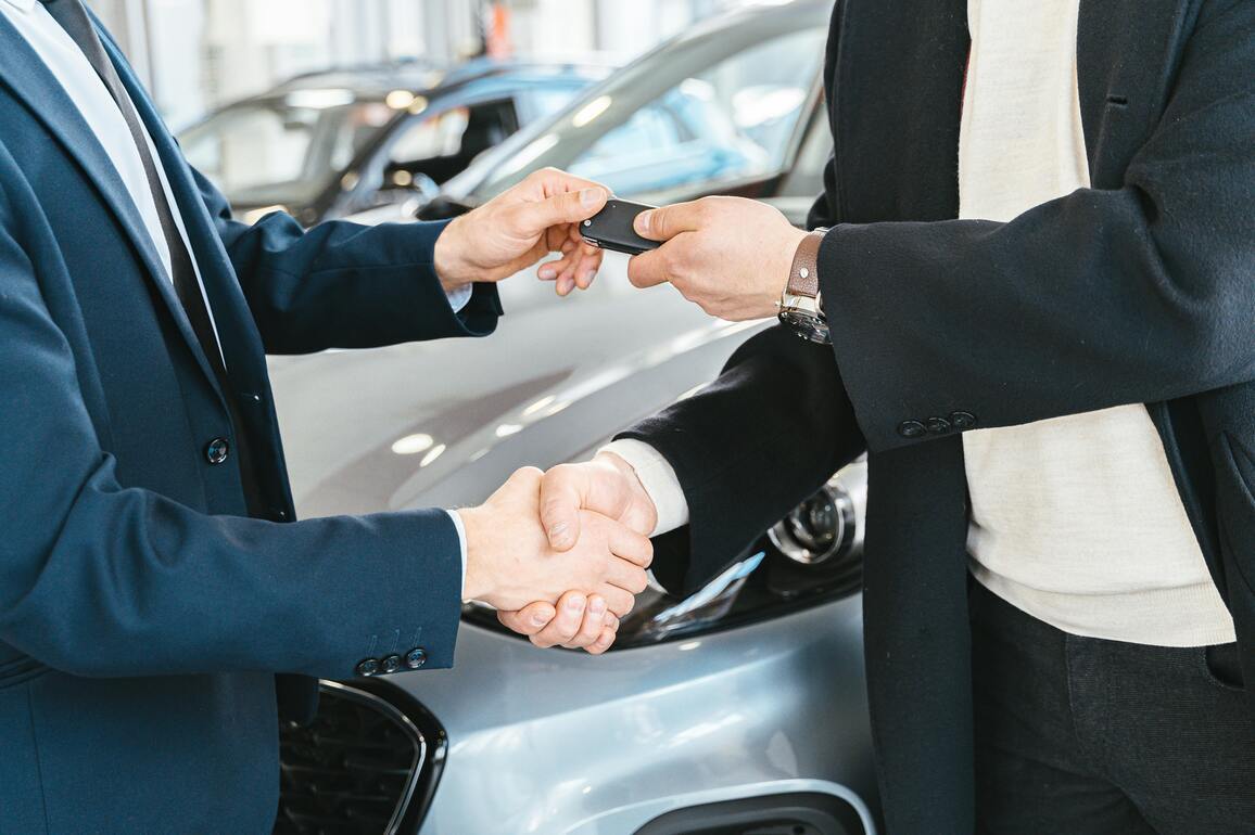 Higher gasoline prices may nudge consumers toward EVs