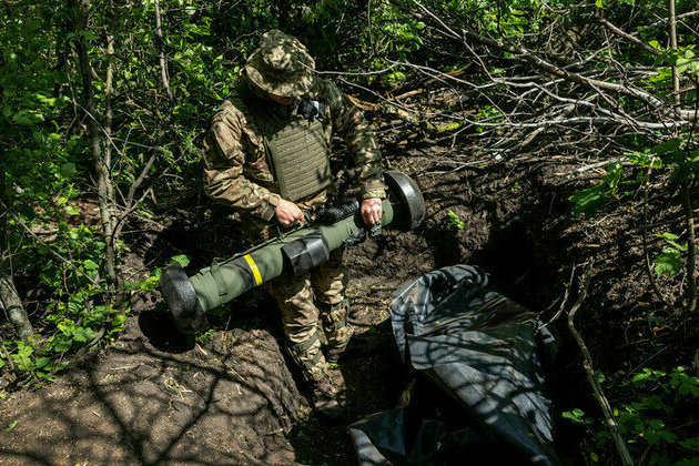 US demanding $100bn compensation from Ukraine  Bloomberg