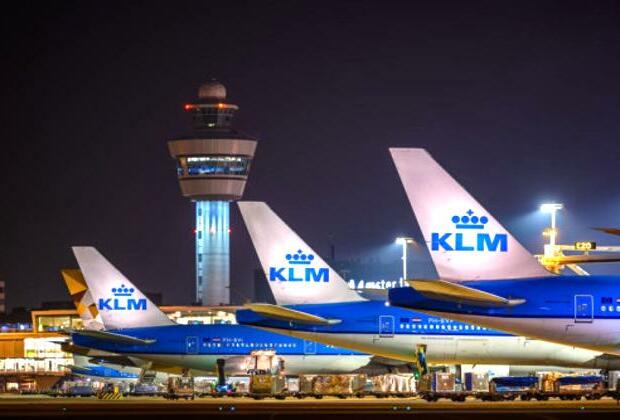 Dutch airline KLM plans cost cuts to combat staff, equipment shortages