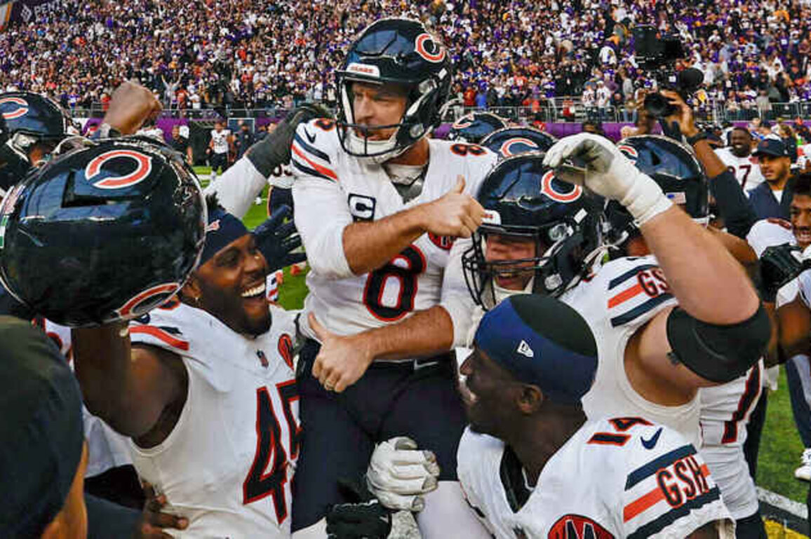 Cairo Santos tabbed Bears Special Teams Player of the Year
