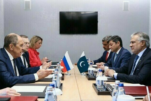 Lavrov speaks with Pakistan on India tensions