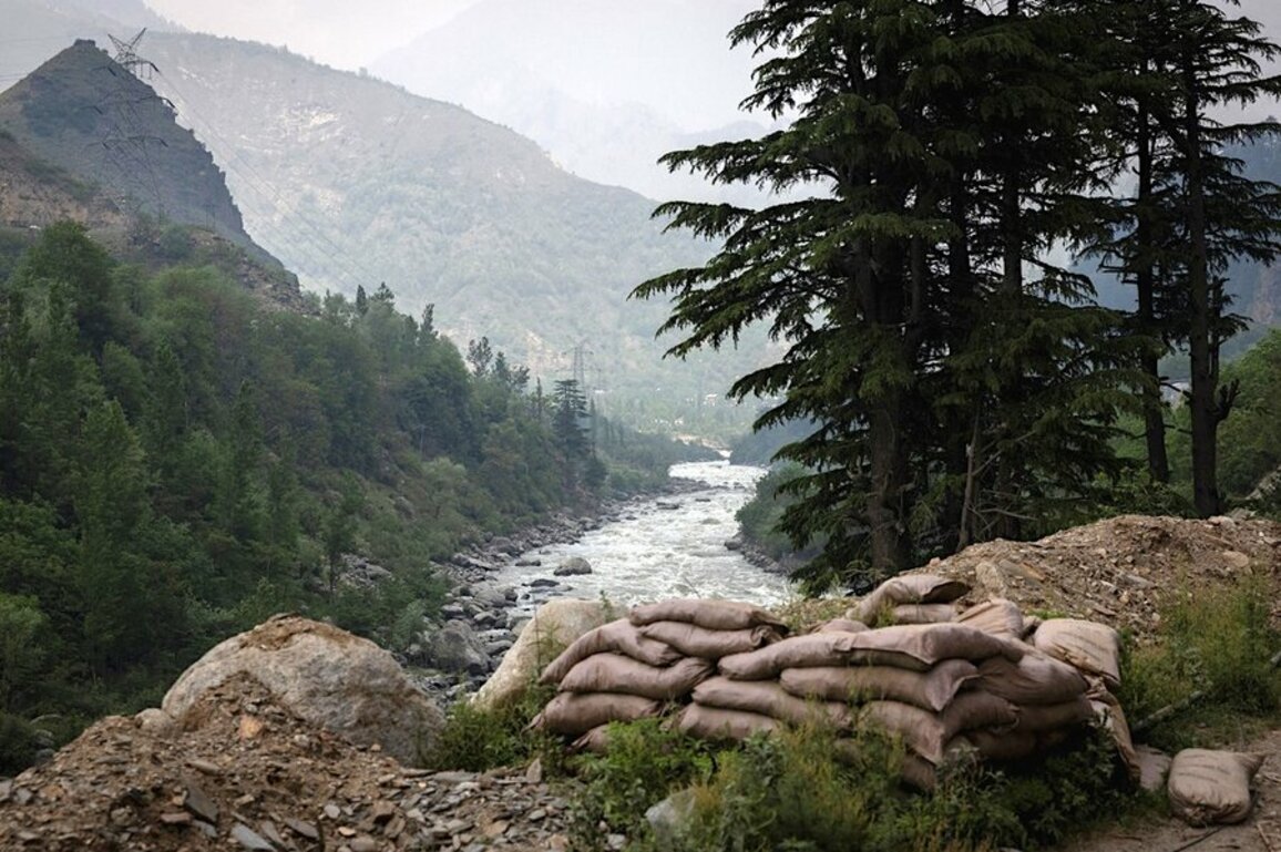 Why water feuds seldom dissolve accords
