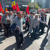 Thousands march against pro-EU government in Moldova 