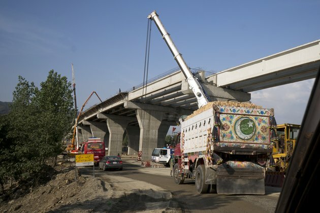China Hits Back at US for Criticizing Corridor Project With Pakistan