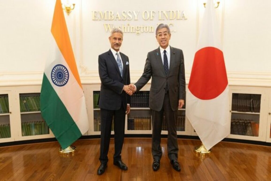 India-Japan bilateral meeting strengthens ties