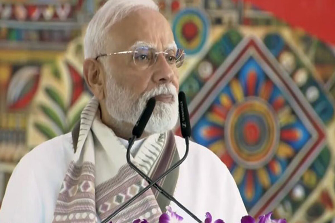 PM Modi flags off Amrit Bharat Express running from Gaya to Delhi