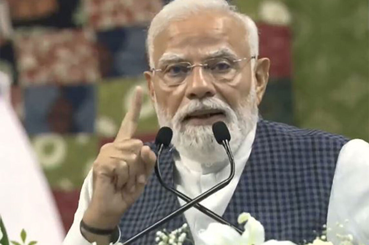 "Pessimists who mock Atmanirbhar Bharat kept India dependent": PM Modi slams Congress