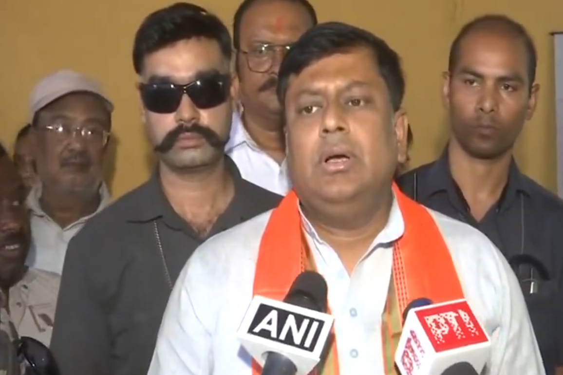 "He's recovering slowly": Union Minister Majumdar meets BJP MP Murmu, who was attacked while distributing relief material in Jalpaiguri