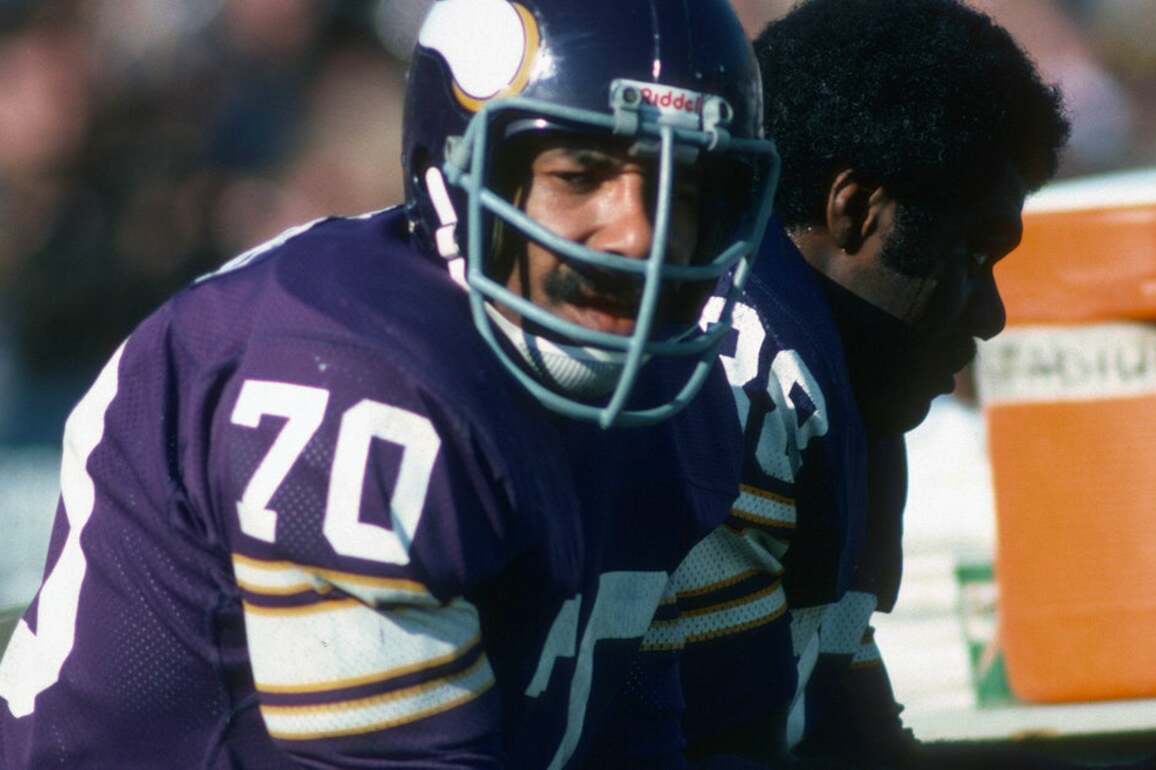 Minnesota Vikings legend Jim Marshall dies, team says