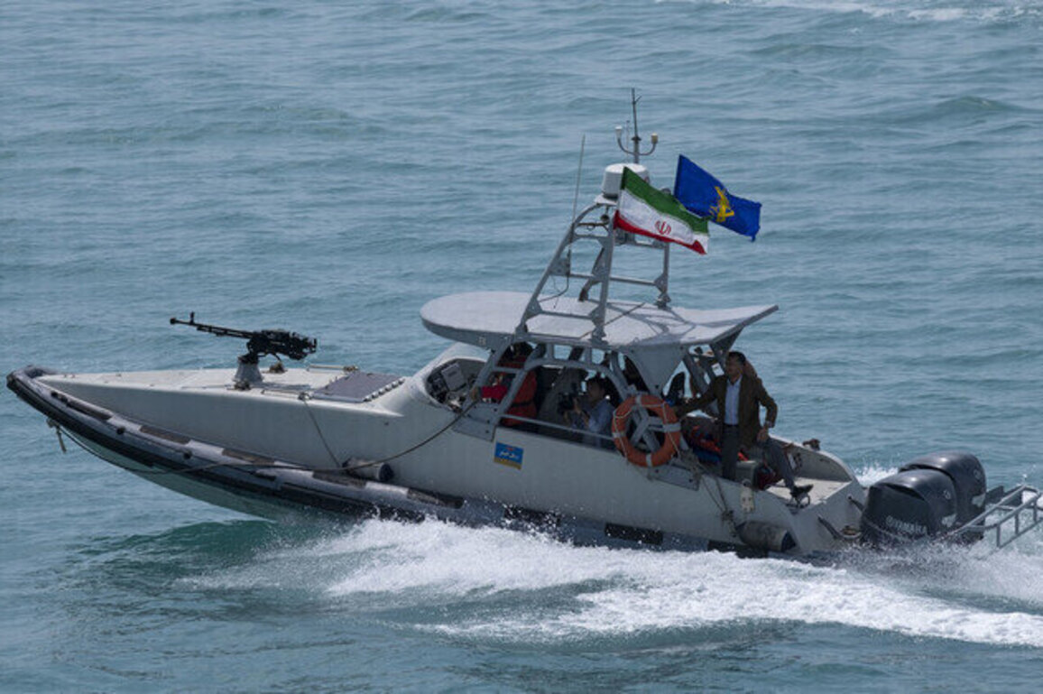 US jets attack Iranian naval vessels