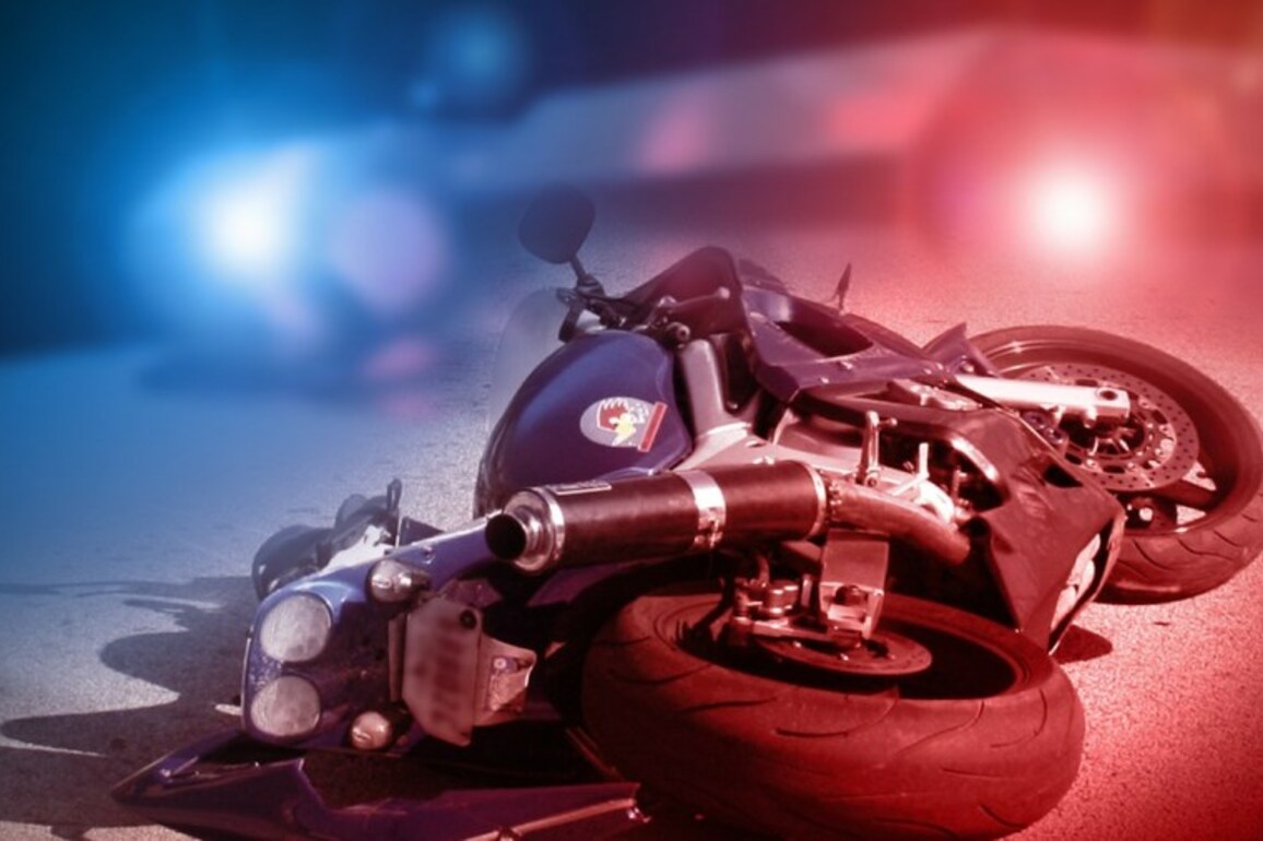 Motorcyclist seriously hurt in crash in far East El Paso