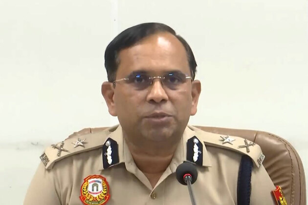 Delhi police assures strict action against hoarding, black marketing of LPG cylinders