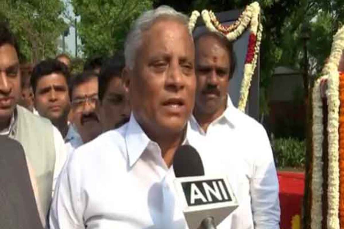 Union Minister V Somanna urges Karnataka CM to rename Tumkur University after Sri Sri Shivakumar Mahaswamy