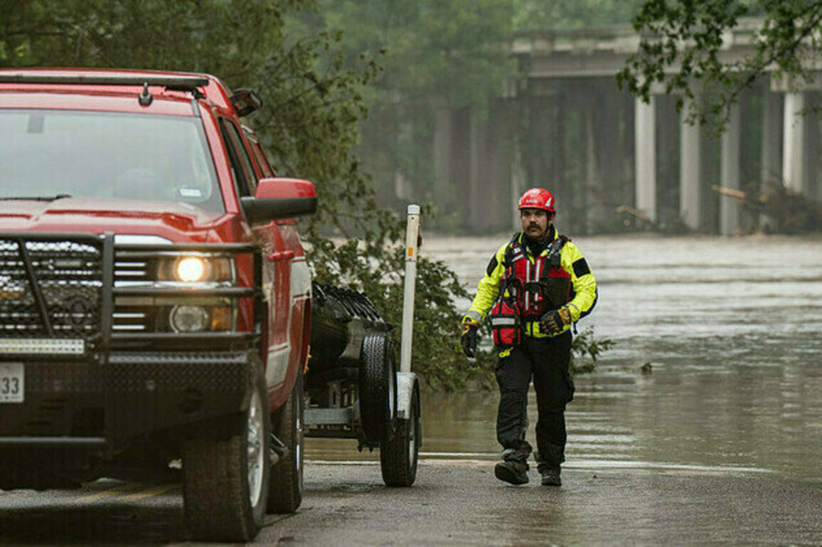Texas floods raise death toll to 50 