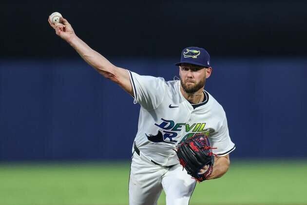 Giants sign reliever Jason Foley, reportedly add starter Adrian Houser