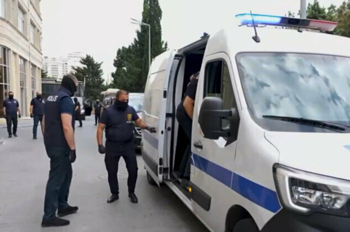 Azerbaijani court jails Russian journalists