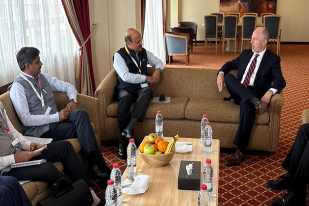 Commerce Secretary, US Deputy Trade Representative discuss economic cooperation