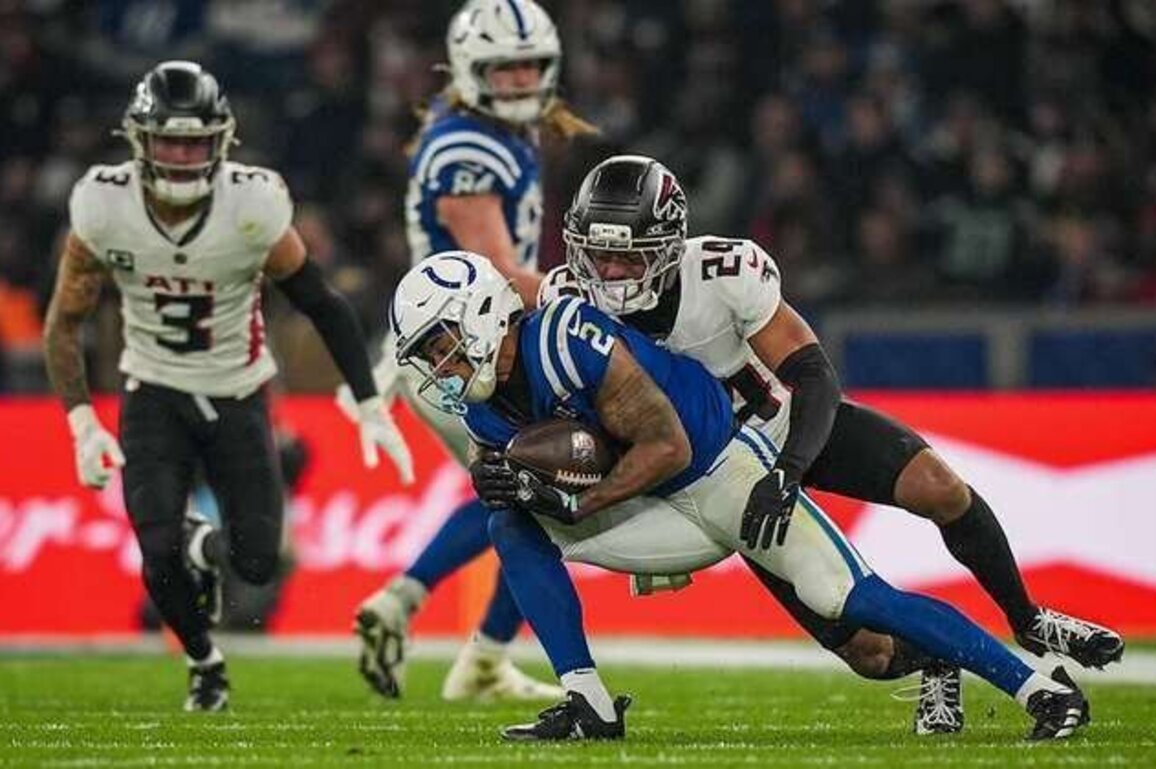 Explosive plays haunt Falcons defense in loss to Colts