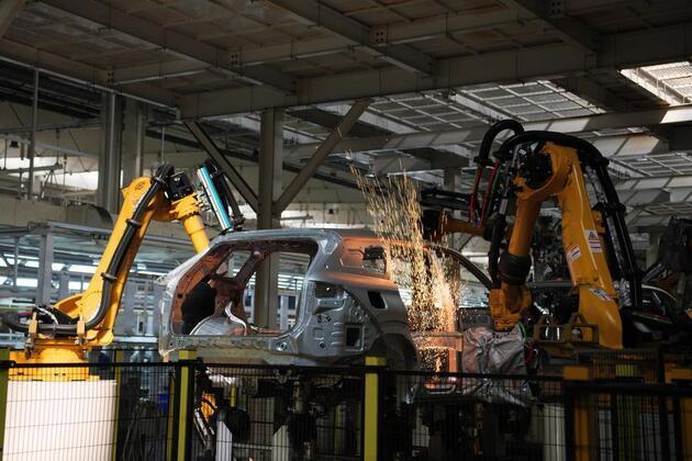 Foreign buyers laud China's manufacturing prowess in east China