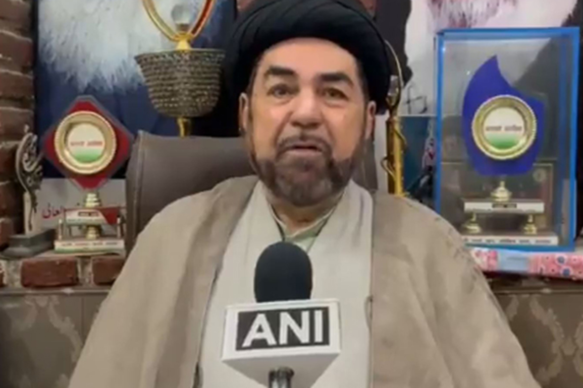 "All our hopes on Supreme Court," says Shia cleric as petitions against Waqf Act are being heard today