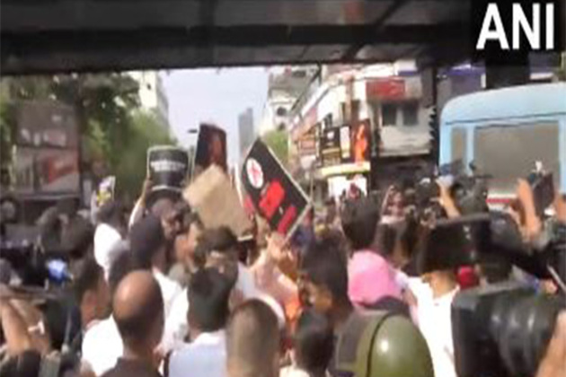 BJYM protests against CM Mamata Banerjee-led West Bengal Govt over SSC jobs case