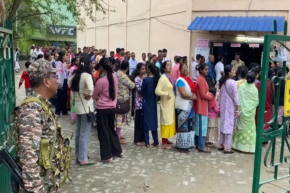 Assam records 38.9% voter turnout so far; Keralam at 33.2%, Puducherry at 37%