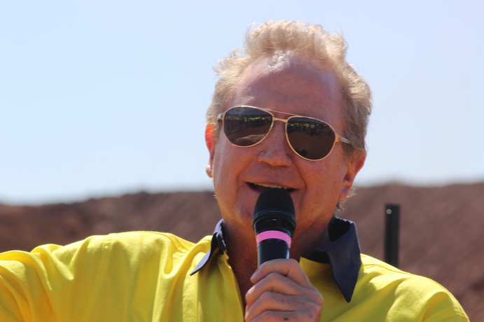 FMG executive chairman Andrew Forrest entertaining a crowd at Christmas Creek.