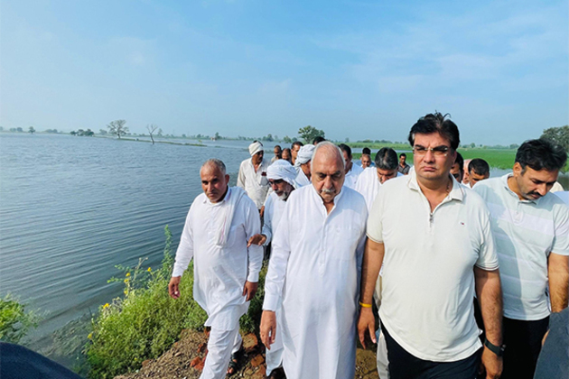 "Farmers' crops destroyed due to waterlogging, govt must ensure relief": Bhupinder Hooda