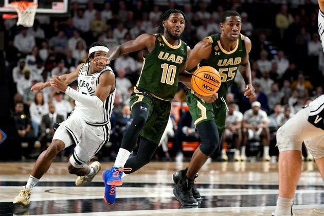 No. 4 UAB holds off No. 2 Vanderbilt in NIT quarterfinal