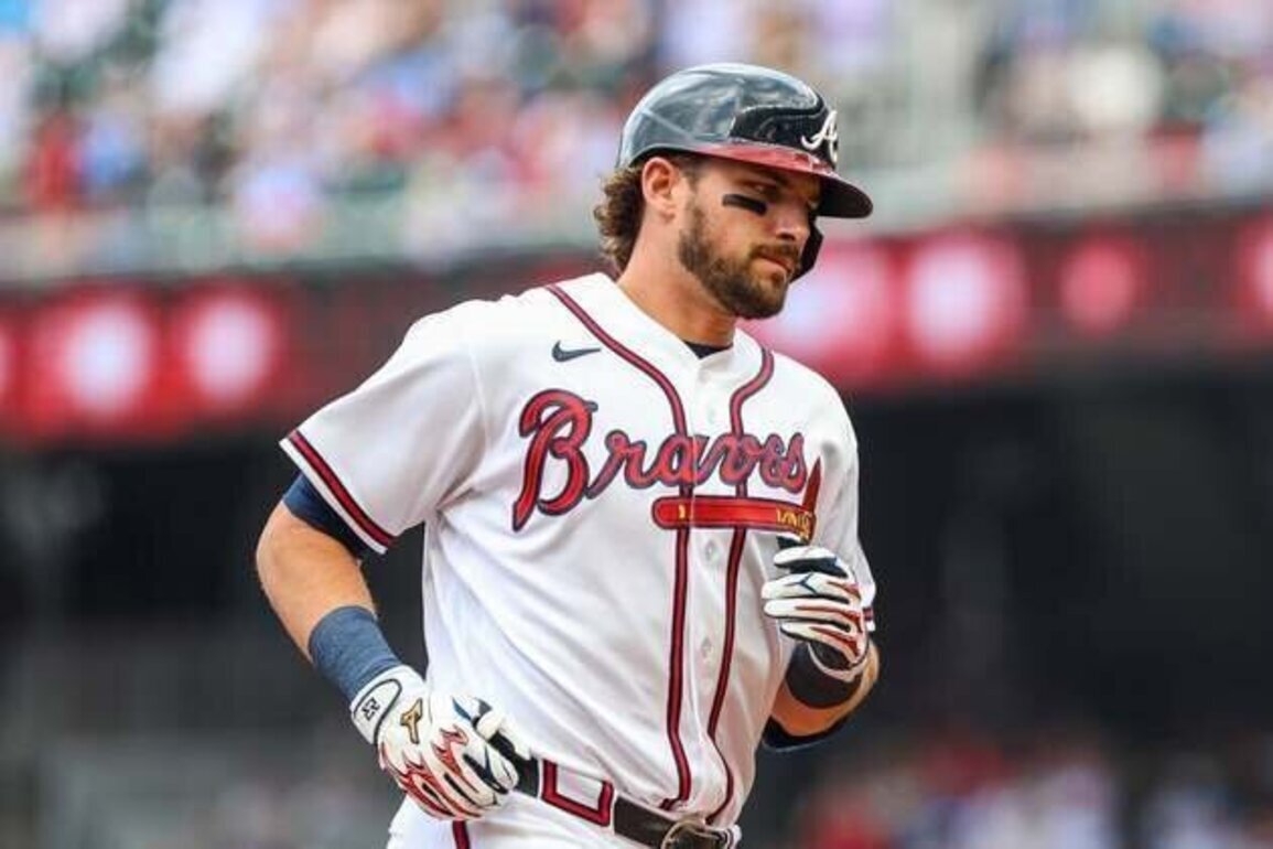 Braves turn fast start into 8-1 victory over Red Sox