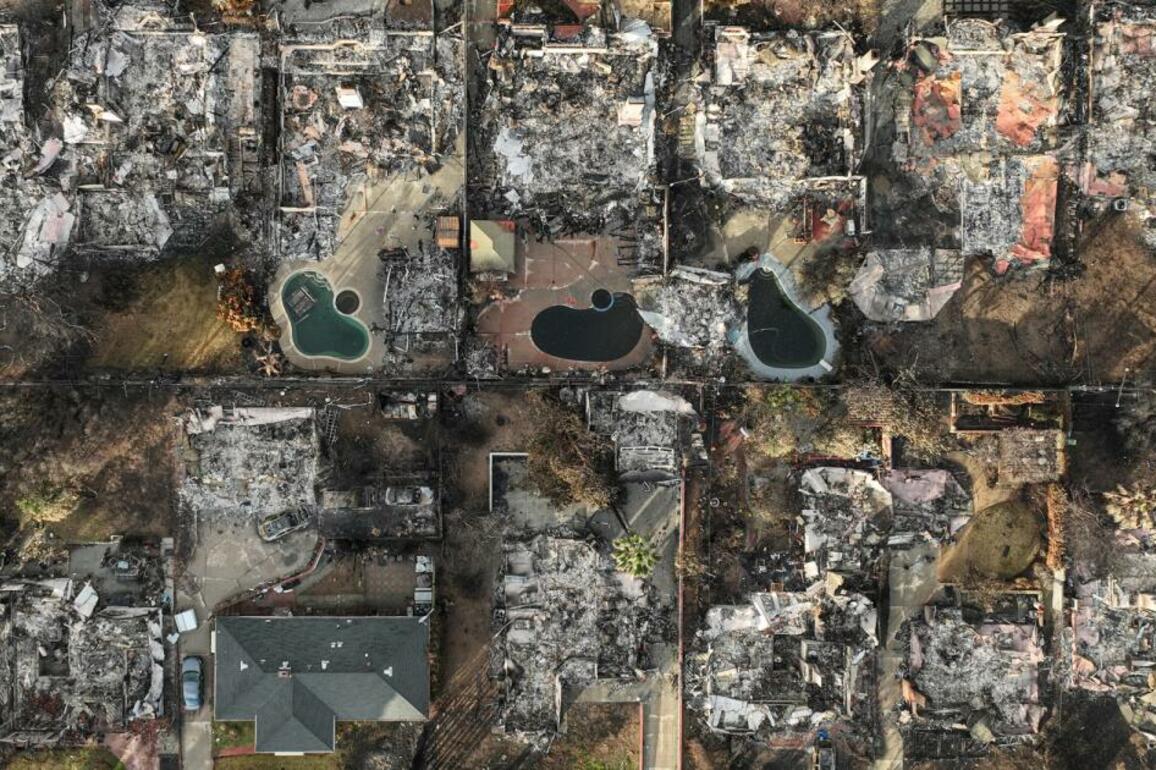Photos- Before and after cleanup for the Los Angeles-area wildfires