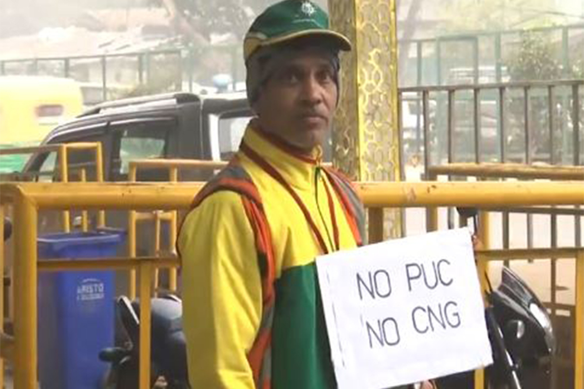 Delhi: Citizens welcome move to deny fuel to vehicles without PUC
