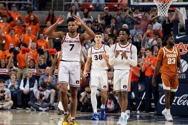 Keyshawn Hall erupts for 25 in second half to lead Auburn over Texas