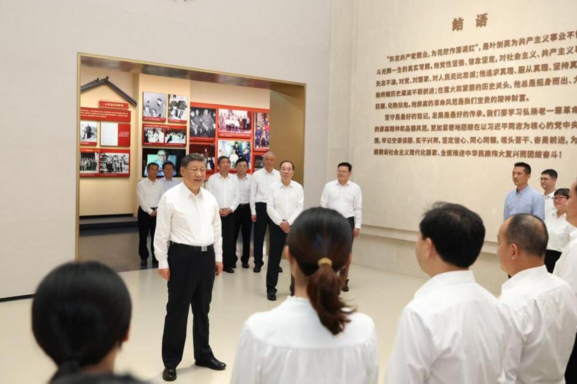 Xi's Album | Xi urges deepening reform, opening up during Guangdong inspection tour