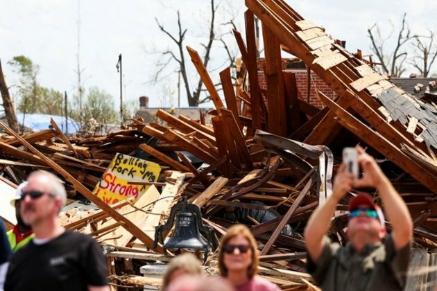 Deadly tornadoes kill 11 across US South, Midwest