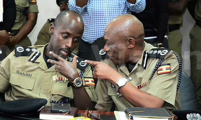 Officers on the spot over forging fingerprints to aid criminals Officers on the spot over forging fingerprints to aid criminals