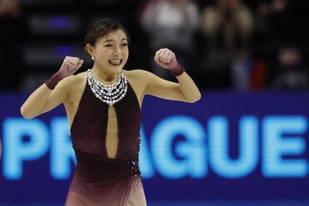 Kaori Sakamoto closes career with 4th women's skating world title