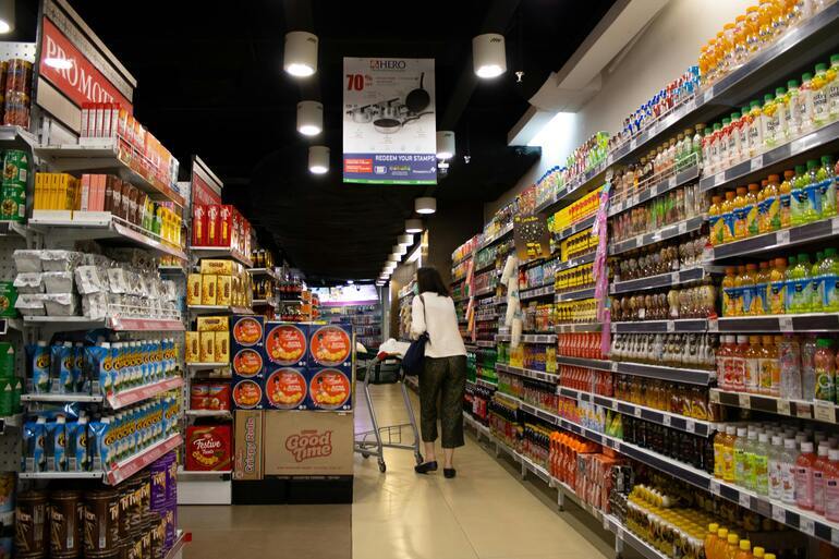 Consumer confidence weakens as inflation strains households