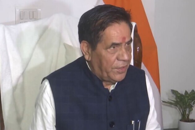 "We will not be afraid of threats; session will go on," says Delhi Assembly Deputy Speaker Mohan Singh Bisht on bomb threat