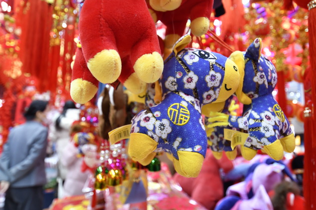 CHINA-BEIJING-SPRING FESTIVAL-SHOPPING (CN)