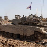 Israel fires on car, kills family of eleven